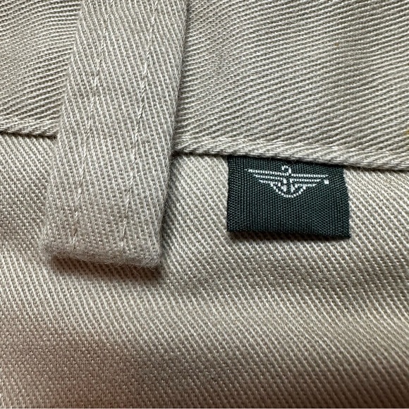 ❌SOLD❌Dockers Recode Men's Khaki Pants Sz 44" x 32" 100% Cotton Straight Legs - Picture 2 of 8
